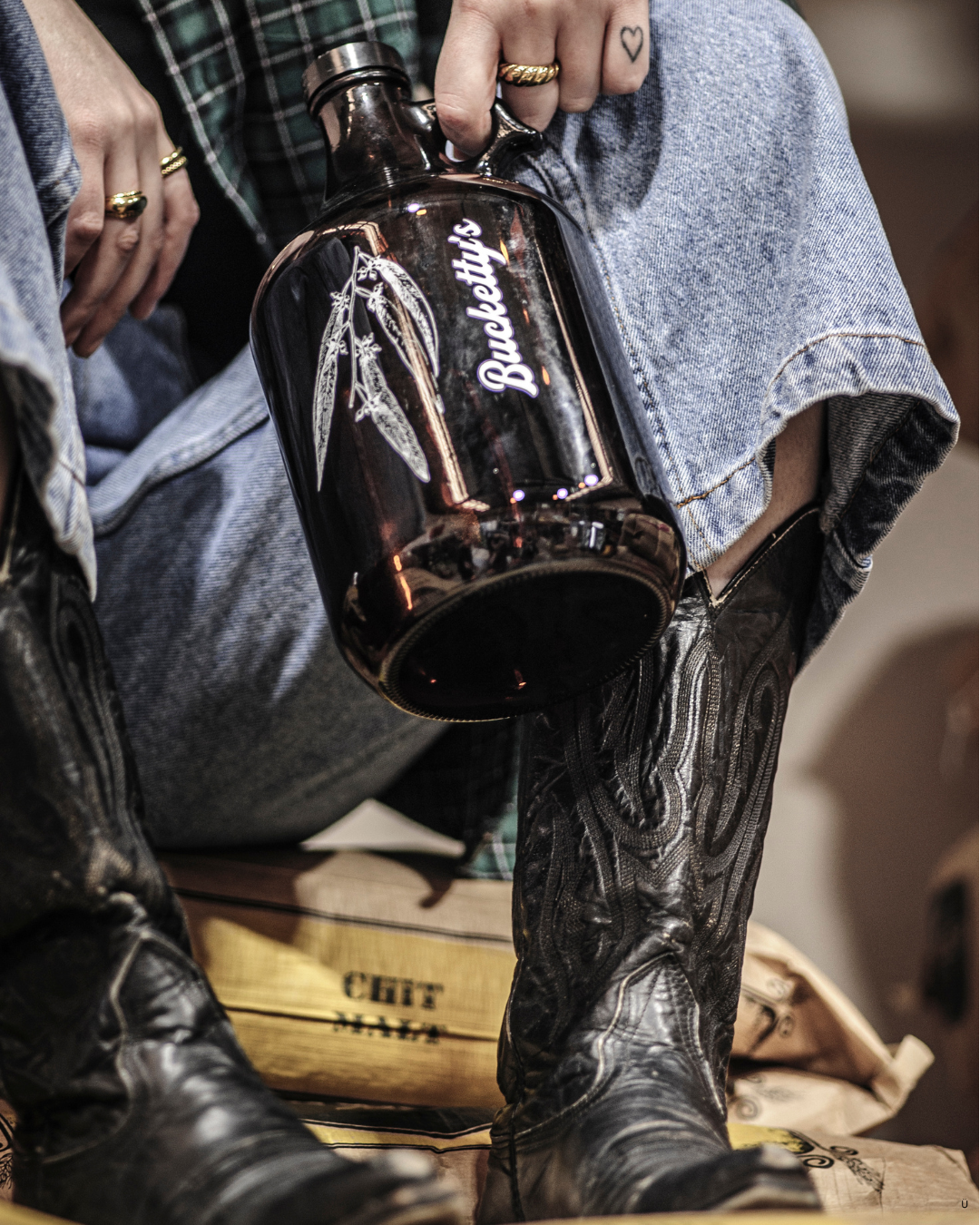 Bucketty's 1.9L Growler