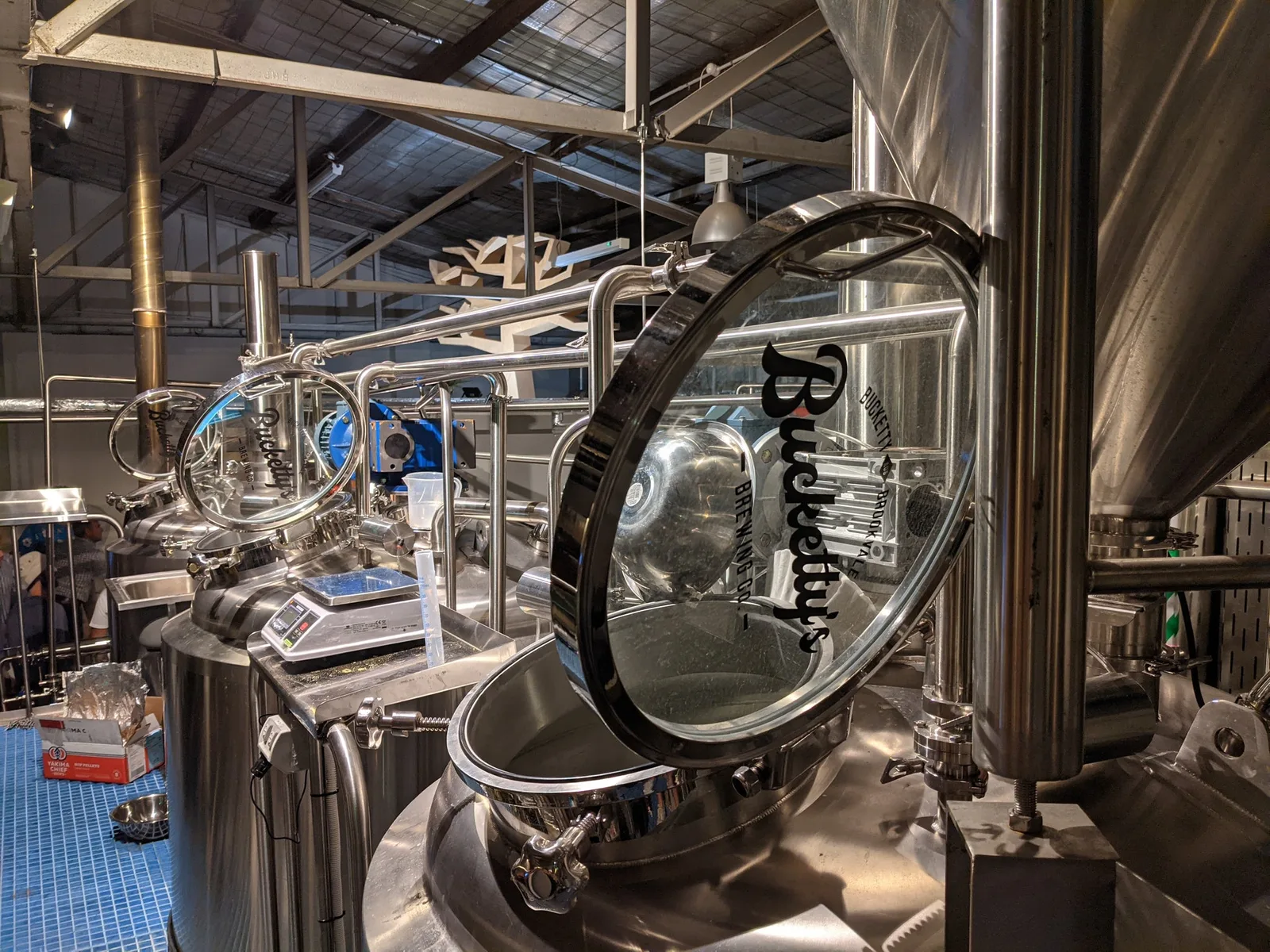 How much does it cost to start a brewery?